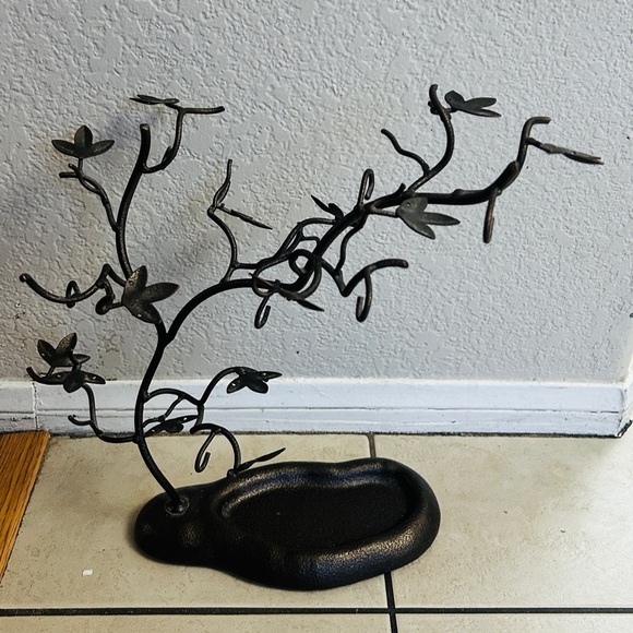 Jewelry Tree - Picture 1 of 3